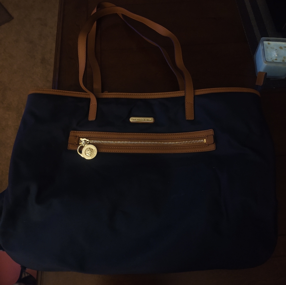 Micheal kors shoulder bag